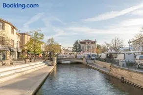 La Cigale Et La Fourmi - Image 4