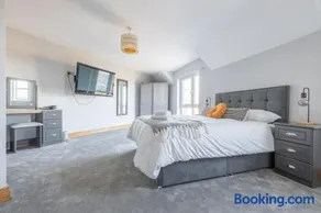 Four Bedroom House By Travel Lets Self Catering Accommodation Ballygowan With Near Belfast - Image 3