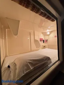 Capsule Hotel Sauna G -topia male Only - Image 4