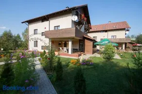 Royal Hotel - Image 1