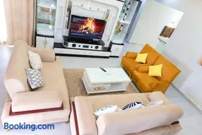 Zeus Boutique Apartment - Image 3
