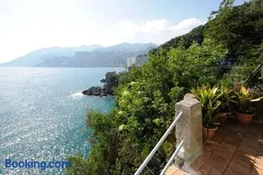 Felicity: Breathtaking View On Mediterranean Sea - Image 5