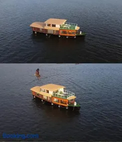 Navora Houseboats - Image 3