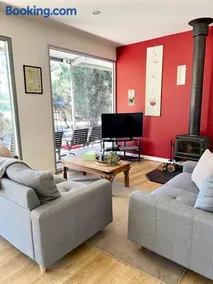 Powers Retreat Holiday House - Image 2