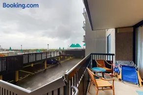 Sea Colony Ocean 1st floor condo with basketball court free WiFi & shared sauna - Image 2