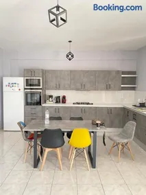 Nafplio Boutique Apartment - Image 3