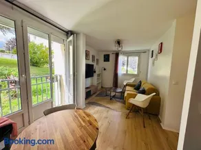 Confort et Verdure 2 Pièces Moderne avec Parking à Domont by Immo Kit Bnb - Image 3