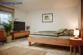 Große Wohnung mit 2 Schlafzimmer - Image 1