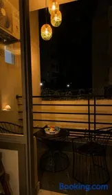The Golden Nest Cozy Stay with Premium Interior - Image 2