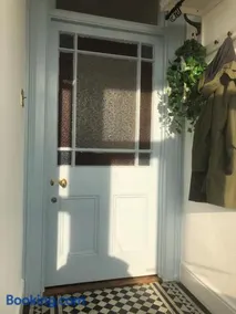 The Nest, Central Falmouth, 10 mins to the beaches and off street parking - Image 3