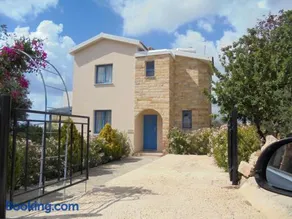 Queen Eyridiki Luxury Villa 1 - Image 2