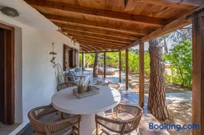 Amouage Boutique Home - Image 5