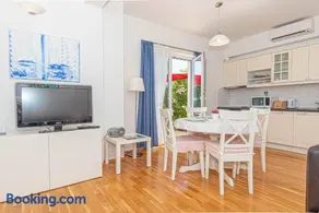Apartments Villa Tribunj - Image 2