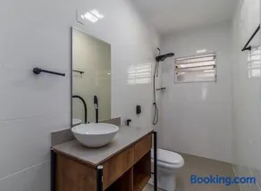 MARAVILHOSA CASA A MENOS DE 50m DA PRAIA - Image 5
