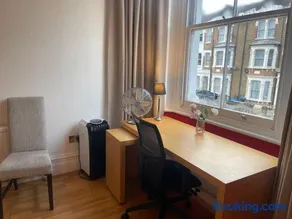 10 min to The Heart of London - Zone 2 - Charming 2 bed Apartment - Image 5