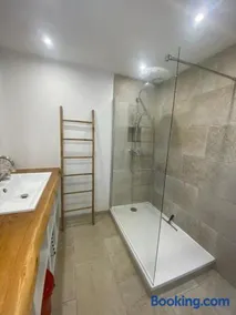 Maison avec piscine bord de mer - Image 3