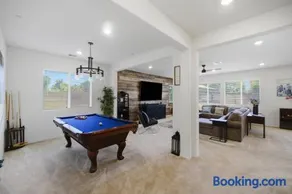 Heritage Lake Luxury Home Home - Image 4