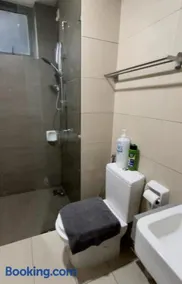 Wallaway2stay Gravit8 Klang 2Room - Image 3
