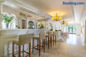 Astoria Bed & Breakfast - Image 3