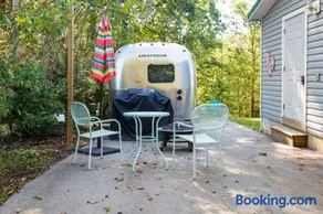 Cozy 1BR Airstream near Leipers Fork - Sleeps 3 - Image 3