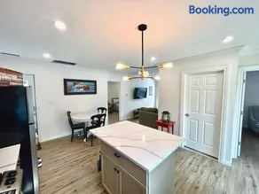 2 Bedroom Apartment in SONO! - Image 3