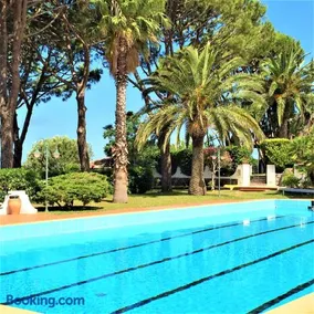 Villetta con Giardino esclusivo di 1000 mq, Piscina, Tennis, Calcio, Bocce - Image 1