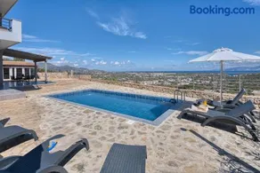 Villa Eleftheria with heated pool - Image 2