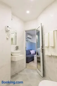 Hotel Central - Image 4
