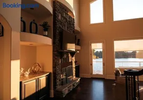 Private Luxury Estate on Lake Wylie - Image 3