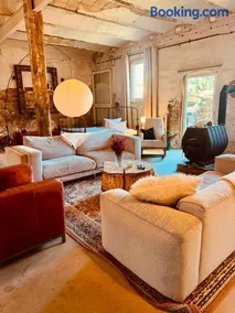Rustikales Farmhaus mit Whirlpool - Image 1