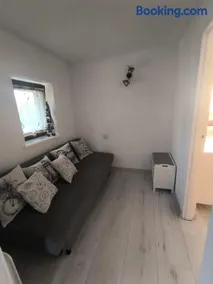 Kameralny Odpoczynek Nad Jeziorem - Image 1
