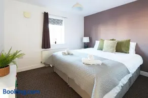 Ipswich-Luxury-Self Catering-Town Centre-Parking - Image 5