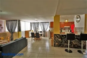 Happy Owl city apartment - Image 2
