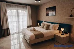 Dock 1 Boutique Hotel - Image 1