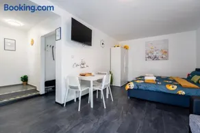 Studio Apartman Smiley - Image 1
