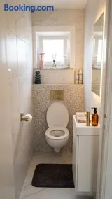 Kamer met prive badkamer - Image 3