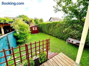 Schöne Wohnung mit eigenen Eingang und Terrasse - Image 2