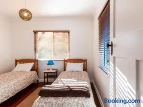 Bridle Guesthouse - Image 2