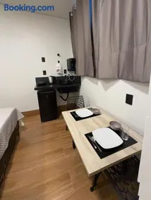 3Kitnet no centro com ar condicionado otimos restaurantes e padaria perto de tudo que você precisa - Image 3