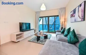 BLVD - Spacious 1BR Apartment in DIFC in Iconic Tower - Image 1
