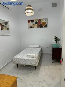 Genius Apartments - Image 4