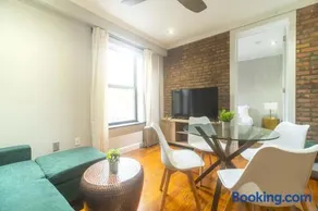 New York Suite Upper East Side Manhattan - Image 4