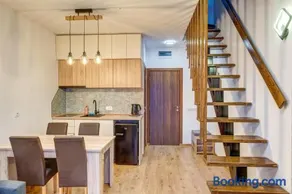 Skyday Penthouse Deluxe at Oak Residence - Image 2