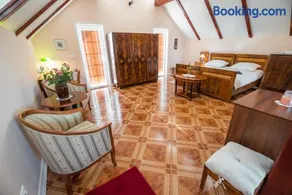 Villa Zupan with Hot Tub - Image 3