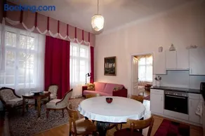 Villa Pazelt Top2 - Image 2