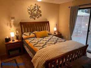 Private Guest Room - Image 1