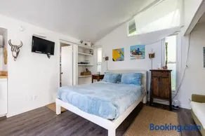 Aptos Coastal Studio Walk to Beach and Private Patio - Image 2
