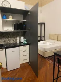 Araba Fenice Apartments - Bari Centro - Image 2