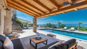Luxurious retreat in Jesenice - Image 1