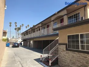 Lotus Motel - Image 3